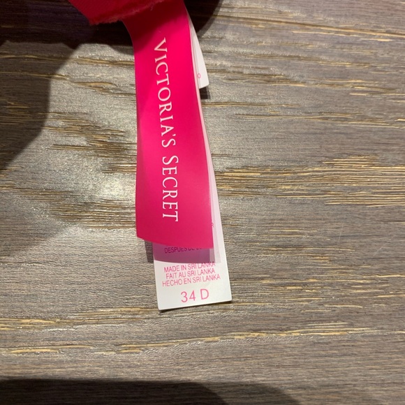 Victoria’s Secret bikini top - Picture 3 of 3